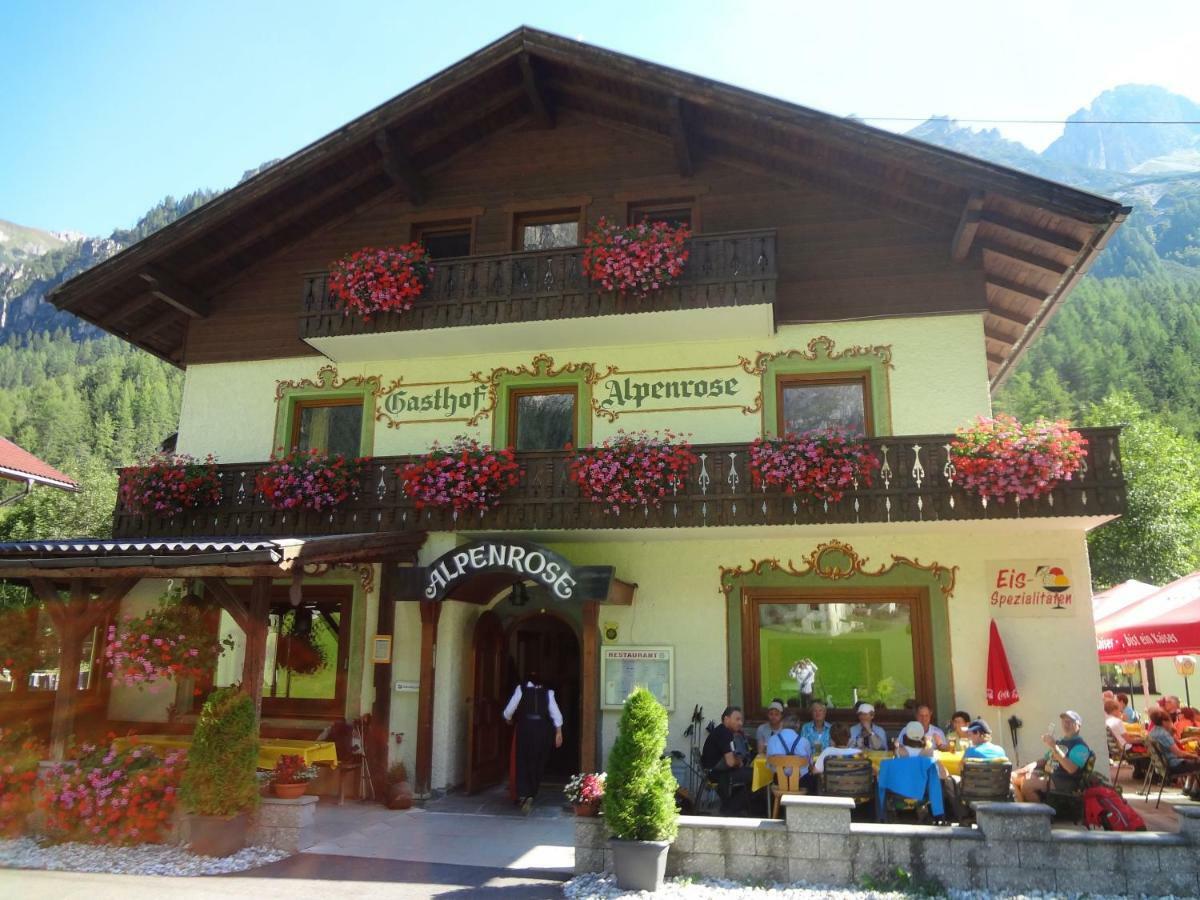 Pension Nina & Gasthof Alpenrose Gschnitz Dış mekan fotoğraf