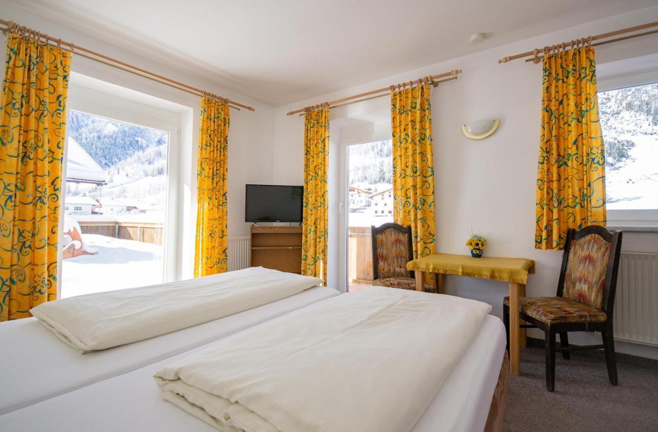 Pension Nina & Gasthof Alpenrose Gschnitz Dış mekan fotoğraf