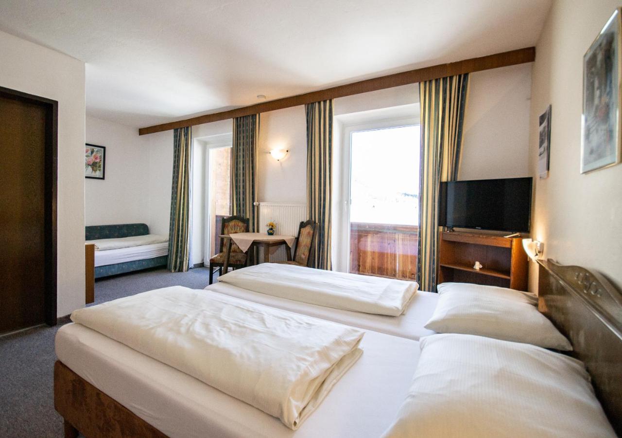 Pension Nina & Gasthof Alpenrose Gschnitz Dış mekan fotoğraf