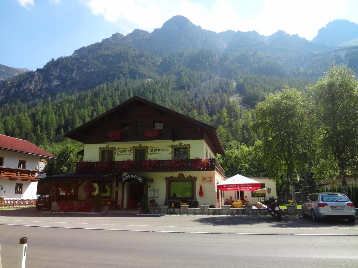 Pension Nina & Gasthof Alpenrose Gschnitz Dış mekan fotoğraf